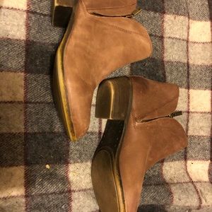 Lucky Brand Brown Leather Chelsea Boots Size 7.5!